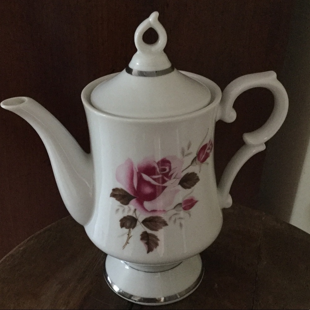 Vintage teapot NASCO china